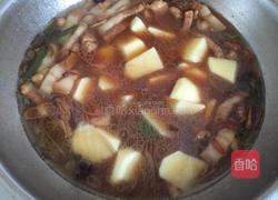 五花肉炖土豆的做法图解6