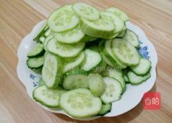 黄瓜炒蛋的做法图解2
