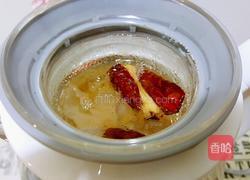 鲜炖桃胶皂角米银耳糖水的做法图解5