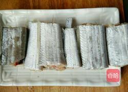 炸刀鱼的做法图解1