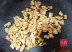 豌豆爆肉丁的做法图解3