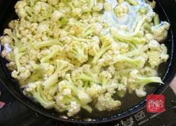 凉拌花菜的做法图解2