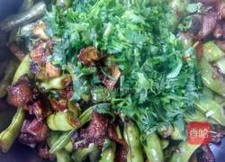 干煸辣子鸡豆角的做法图解4