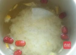 银耳莲子羮的做法图解2