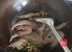 爆炒白灼虾的做法图解4