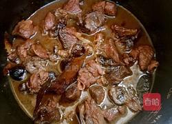 土豆烧牛腩的做法图解2