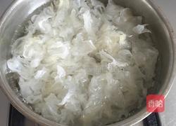 芝麻酱拌银耳的做法图解3