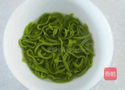 炝拌菠菜汁面的做法图解18