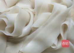 葱煮刀削面煲的做法图解3