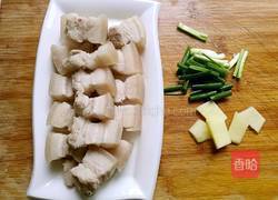 红烧肉焖蒜薹的做法图解5