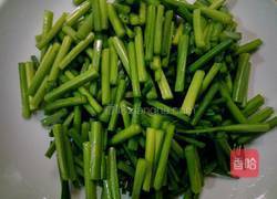 韭菜花炒鸡蛋的做法图解1