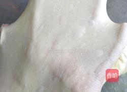 豆沙面包的做法图解3