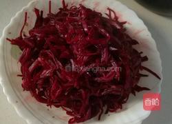 肉丝甜菜头拌面的做法图解3
