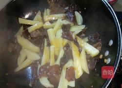 土豆炒木耳的做法图解5