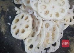 肉末拌藕片的做法图解1