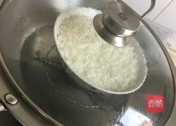 泰式芒果糯米饭的做法图解1