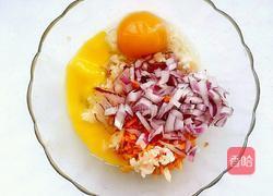 米饭蔬菜鸡蛋杯的做法图解1