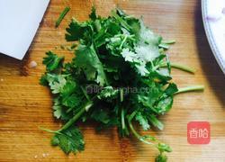 饺子皮做的蛤蜊面的做法图解3
