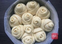 浪漫情怀必做的玫瑰花面包的做法图解8