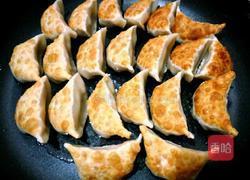 煎饺子的做法图解3