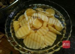 土豆鸡翅香锅的做法图解2