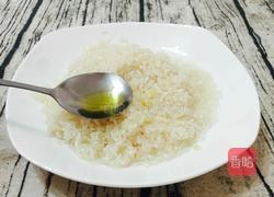 牛肝菌排骨干贝海虾粥的做法图解4