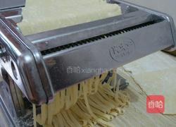 鸡蛋手工面的制作（面条机版）的做法图解4