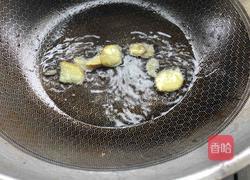 青椒炒鸭肠的做法图解3