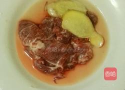 芦笋炒肉的做法图解1