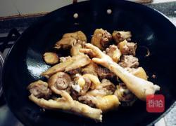 小鸡炖蘑菇的做法图解6