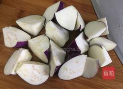 咸鱼茄子煲的做法图解2