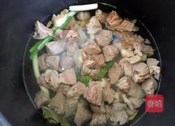 牛肉西红柿汤的做法图解5