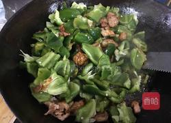 青椒炒肉的做法图解7