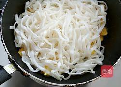 炒河粉的做法图解2