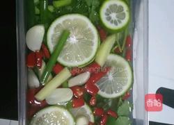 泡椒凤爪的做法图解2