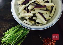 风味茄子的做法图解1