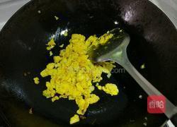 香喷喷的蛋炒饭的做法图解4