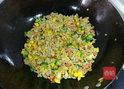 香喷喷的蛋炒饭的做法图解7