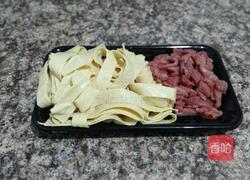 豆皮青菜肉丝汤的做法图解2