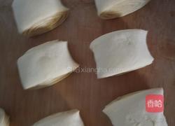 胡罗卜粉花卷的做法图解5