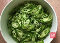 青椒炒蛋的做法图解2