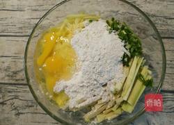 土豆丝茄子饼的做法图解2