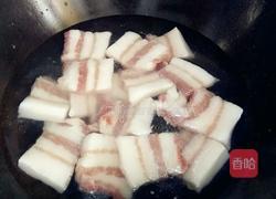 电压锅炖五花肉的做法图解2