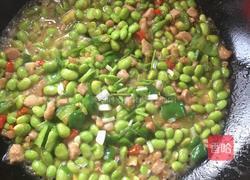 肉丁毛豆米的做法图解12