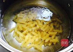 缤纷螺丝意粉的做法图解4