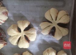 花朵豆沙面包的做法图解11