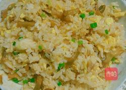 鸡蛋榨菜炒饭的做法图解8
