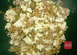 鸡蛋榨菜炒饭的做法图解7
