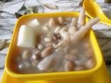 花生眉豆山药鸡脚汤