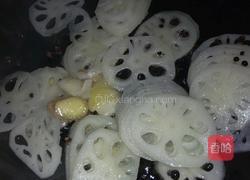糖醋藕片的做法图解2